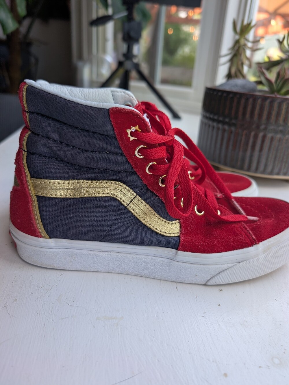 Vans Marvel Red Suede, Blue, Gold High-Top Sneakers. Women's 7/Men's 5.5.